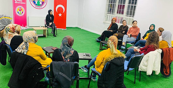 Aile Danışmanı-Eğitimi Esra Özdemir; ÇOCUK EĞİTİMİNDE NELERE DİKKAT EDİLMELİ?