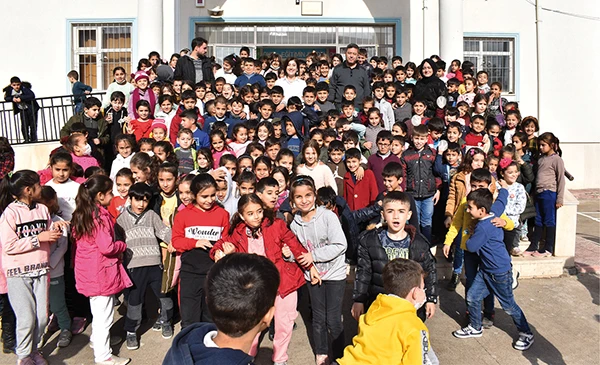 ŞEKER KOKAN BİR OKUL