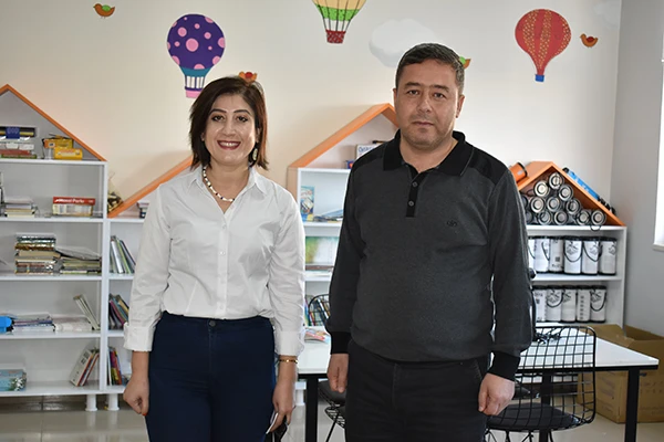 ŞEKER KOKAN BİR OKUL
