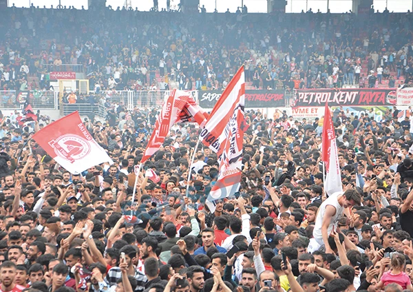 Ve Şampiyon Petrolspor