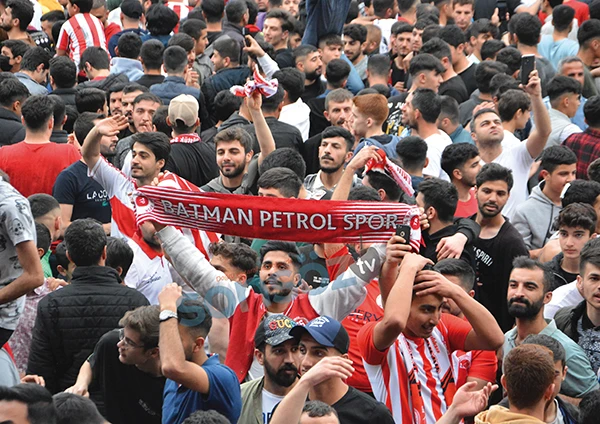 Ve Şampiyon Petrolspor