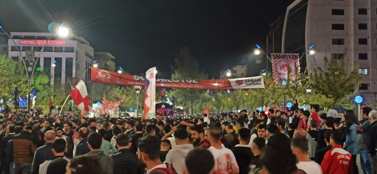 Ve Şampiyon Petrolspor