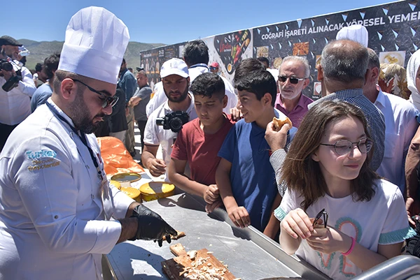 Batman’da tandır festivali gerçekleşti