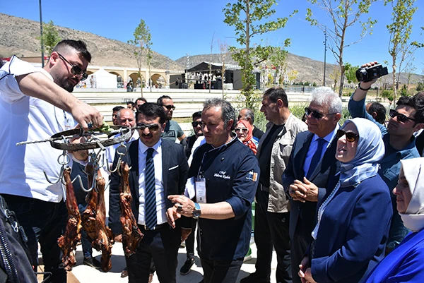 Batman’da tandır festivali gerçekleşti
