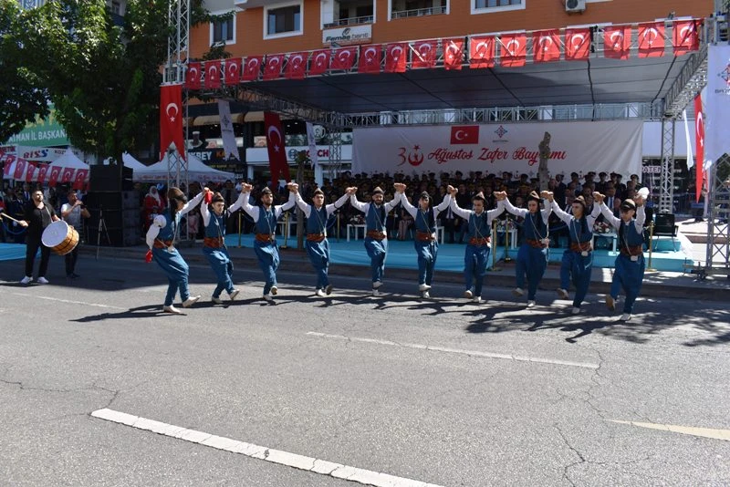 Asırlık zafer, törenlerle kutlandı