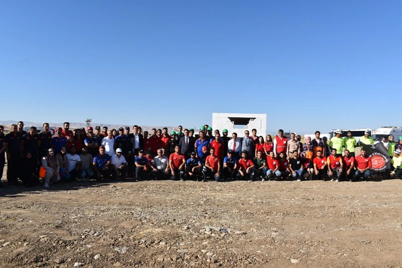 Ekipler, olası deprem için tatbikattaydı