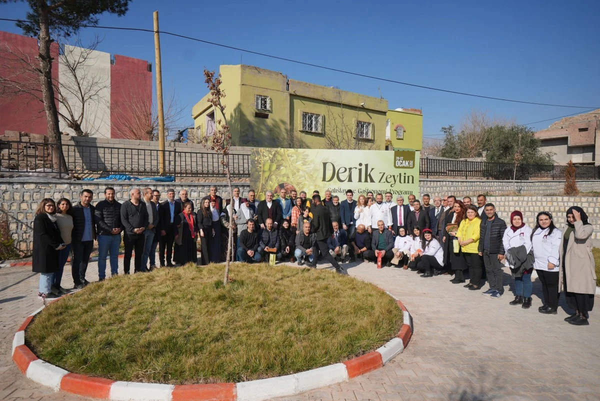 Şefler Derik’i salladı