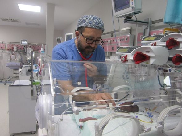 800 Gramlık Bebek, Kalp Ameliyatı Geçirdi