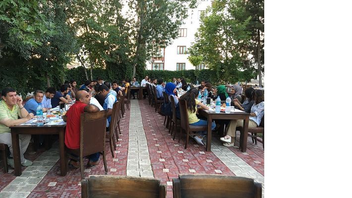 AK Parti Gençliği, iftar programı düzenledi