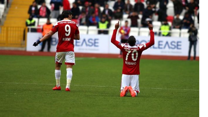 Sivasspor’un Robinho’su Osmanlıspor’u da boş geçmedi!