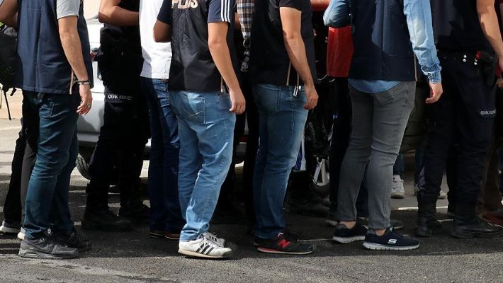 Ankara'daki FETÖ soruşturmasında 14 muvazzaf astsubay gözaltına alındı