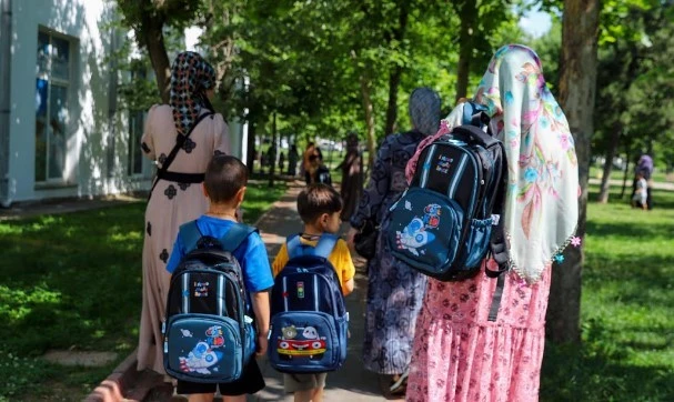440 çocuğa okul çantası ve kırtasiye desteği