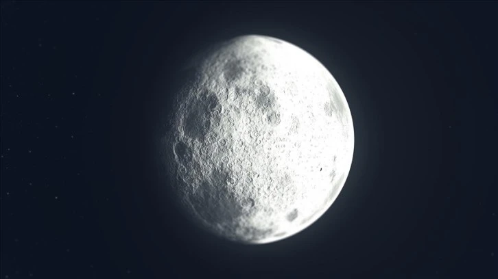 Ay yüzeyinde trilyonlarca kilogram su var