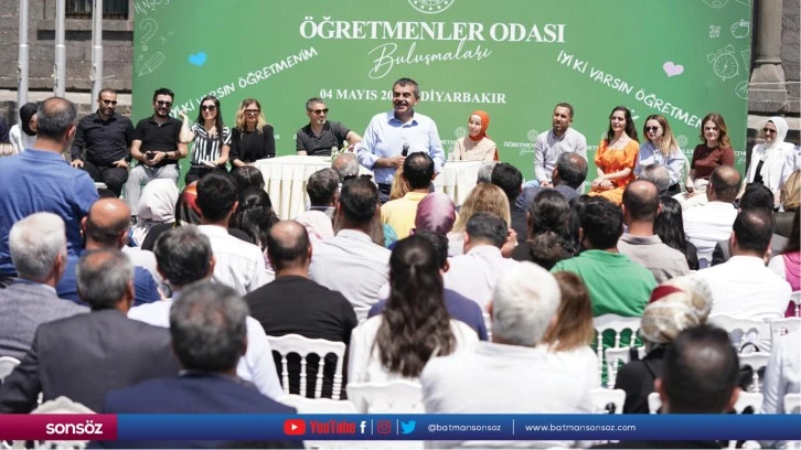 Bakan Tekin, Diyarbakır'da "Öğretmenler Odası Buluşmaları"na katıldı