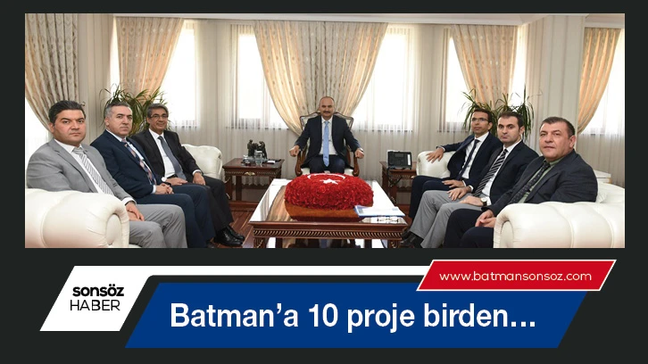 Batman’a 10 proje birden…