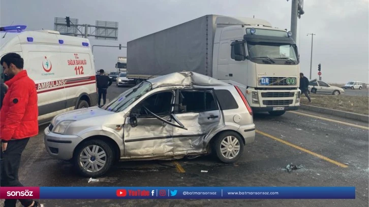 Diyarbakır'daki trafik kazasında 1'i ağır, 6 kişi yaralandı