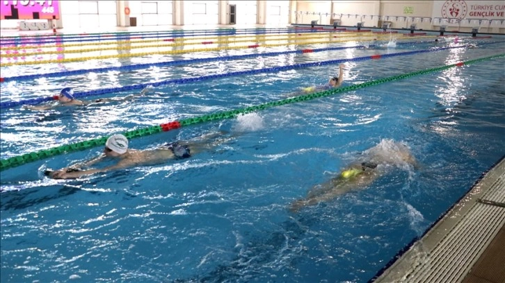 Erzurum'da Yüzme Kampı Yapan Alman Gençler Yüksek Rakımda Antrenman Yaptı