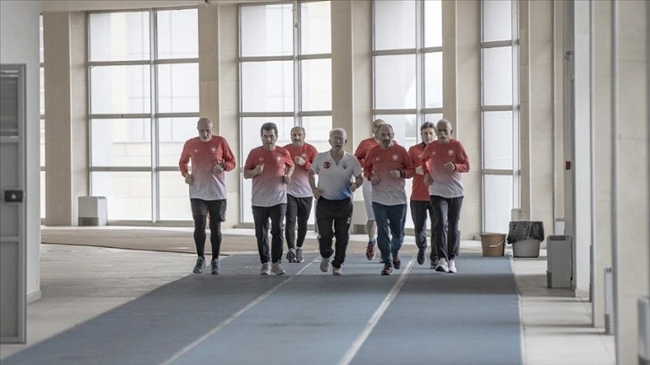 Erzurum'daki Yaşlı Atletler İstanbul Maratonu'na Hazırlanıyor