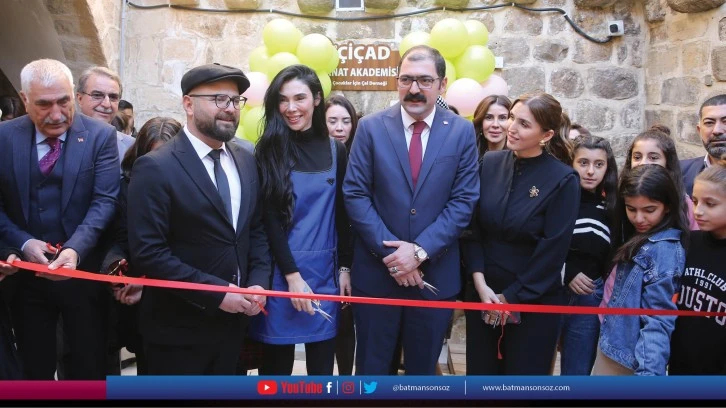 Mardin'de çocuk ve gençler için "Sanat Okulu" açıldı