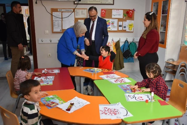 Siirt Valisi Kemal Kızılkaya'dan okul ziyareti