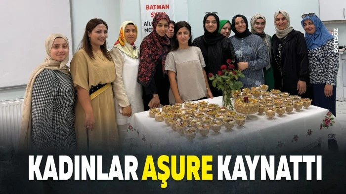 Kadınlar aşure kaynattı