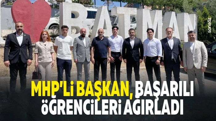 MHP&rsquo;li Başkan, başarılı &ouml;ğrencileri ağırladı