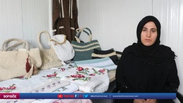 101 akrabası &ouml;len kadın tek eliyle gelinlik kızların &ccedil;eyizini dikiyor