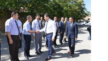 VALİ, YENİ KAYMAKAMLARLA G&Ouml;R&Uuml;ŞT&Uuml;