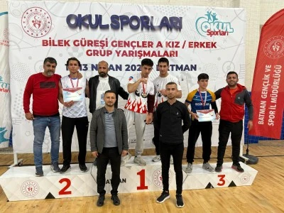 11 ilden 386 bilek g&uuml;reş&ccedil;isi Batman&rsquo;da yarıştı