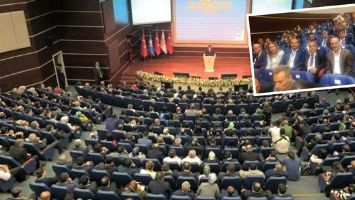 AK PARTİLİLER, DAVUTOĞLU İLE BULUŞTU