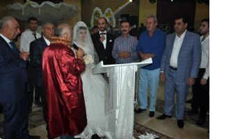 &Ouml;ZGEN VE TERECE AİLESİNİN MUTLU G&Uuml;N&Uuml;