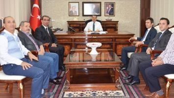 CHP&rsquo;LİLER, VALİ VE EŞBAŞKAN&rsquo;I ZİYARET ETTİ