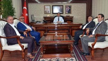 VALİ, BORSA HEYETİYLE G&Ouml;R&Uuml;ŞT&Uuml;