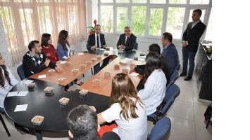 ASLAN, KIZ ANADOLU LİSESİ&rsquo;NDEYDİ