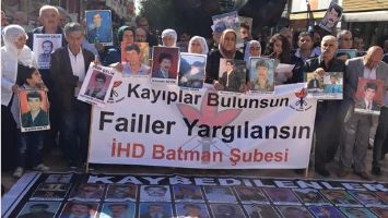 351. KEZ ALANLARA &Ccedil;IKTILAR