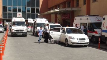 &Ccedil;AY MAHALLESİNDE KAVGA: 11 YARALI