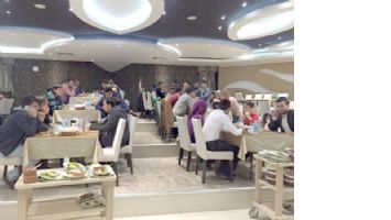 AK PARTİLİ GEN&Ccedil;LER, YEMEKTE BULUŞTU