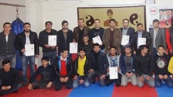 HAKEMLER, DİPLOMALARI KAPTI