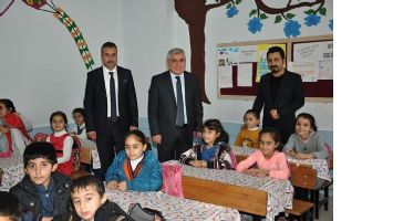 ASLAN, İMKB İLKOKULUNDAYDI