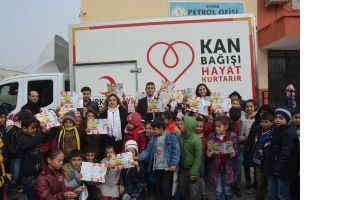 KIZILAY, &Ouml;ĞRENCİLERE KAN BAĞIŞINI ANLATTI