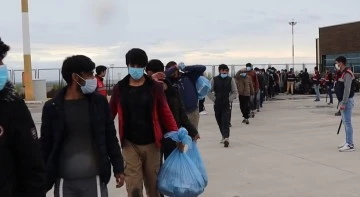 138 Afganistan uyruklu &uuml;lkelerine g&ouml;nderildi