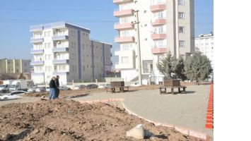 KENTİN 17. PARKINDA &Ccedil;ALIŞMALAR S&Uuml;R&Uuml;YOR