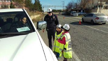 &Ouml;ĞRENCİLERE TRAFİK EĞİTİMİ VERİLDİ