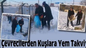 &Ccedil;EVRECİLERDEN KUŞLARA YEM TAKVİYESİ