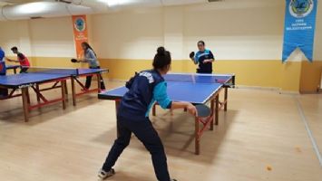RAKETİN SULTANLARI BUDAPEŞTE YOLCUSU