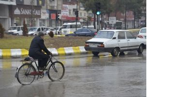 SAĞANAK YAĞIŞ, BATMAN&rsquo;I ETKİSİ ALTINA ALDI