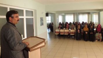 M&Uuml;FT&Uuml; ERHAN, HAFIZLIĞIN &Ouml;NEMİNİ ANLATTI