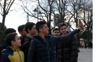 BATMANLI &Ccedil;OCUKLAR, SULTANAHMET&rsquo;İ GEZDİ