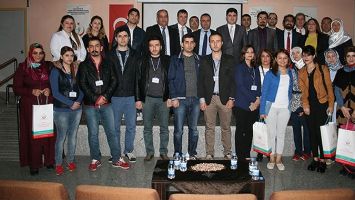 HEMŞİRELERE YOĞUN BAKIM EĞİTİMİ VERİLİYOR