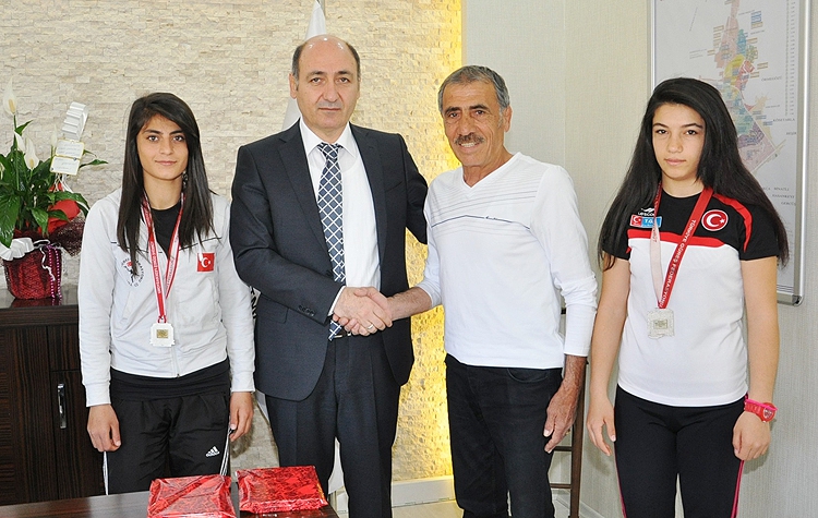 BAŞARILI G&Uuml;REŞ&Ccedil;İLER, KURTARAN&rsquo;I ZİYARET ETTİ